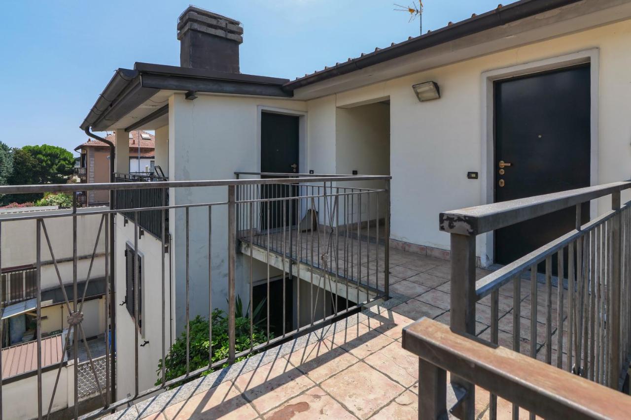 Apartament Primopiano - Euclide Mediolan Zewnętrze zdjęcie